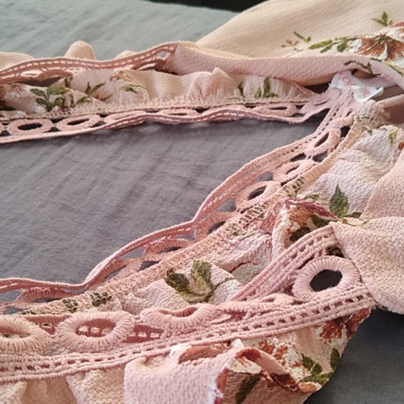 Shirt - Picture 3 of 4